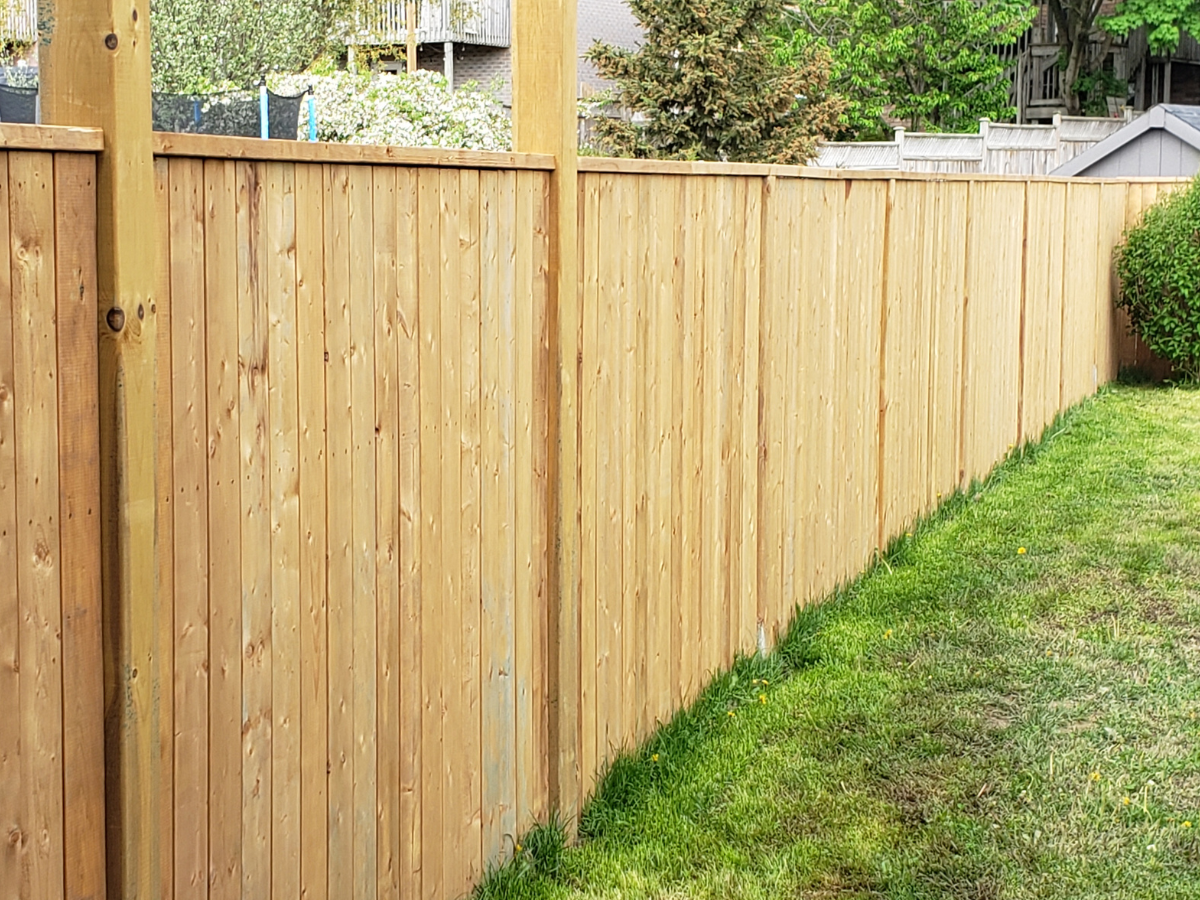 Fence panels and fencing supplies